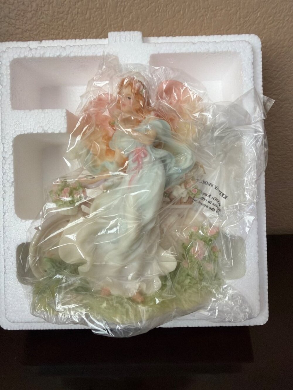 2001 Seraphim Classics Abigail Precious Gift Angel Figurine 2001 Club NEW - Picture 13 of 16